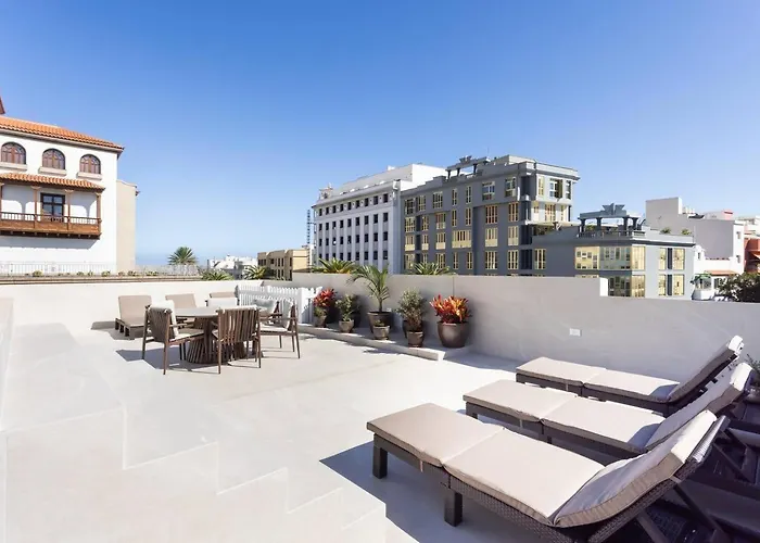 Sunnyland Luxury Santacruz Villa