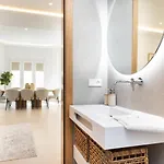 Sunnyland Luxury Santacruz Villa *